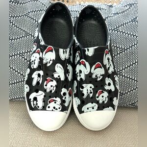 NEW Native x Disney Parks Mickey Mouse Slip-On sz 5 Women/3 Men